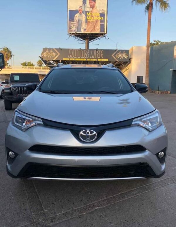 Rav4 SE AWD 2017